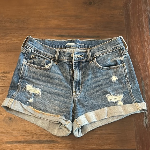 OLD NAVY Mid Rise Boyfriend Denim Shorts - Picture 1 of 4